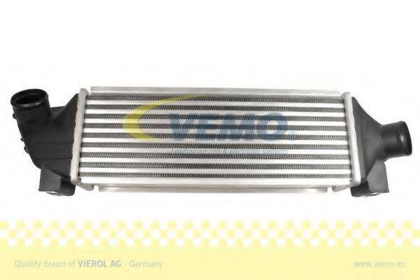 VEMO V25600012 Интеркулер