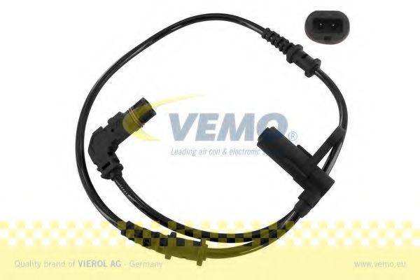 Датчик, частота вращения колеса VEMO V30-72-0145