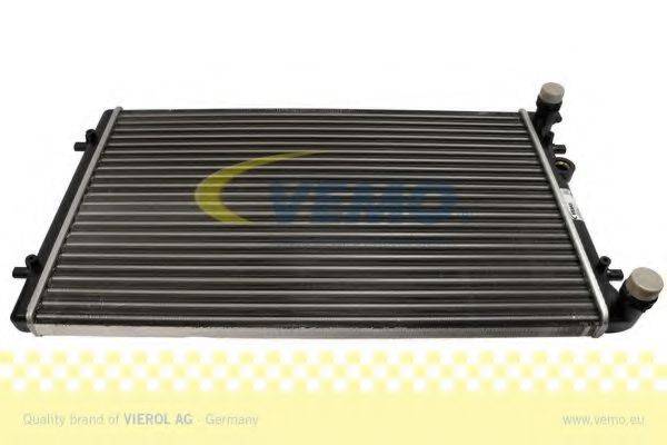 VEMO V15605022 Радиатор, охлаждение двигателя